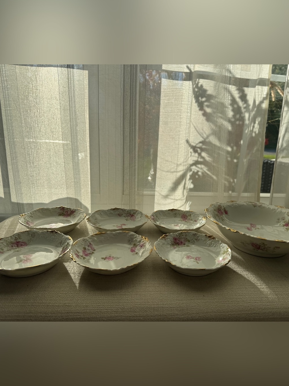 Haviland Limoges handpainted gold gilding 9.5” serving bowl + 6 berry bowls